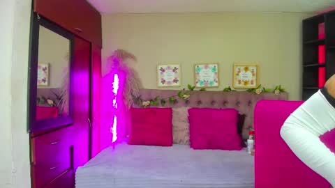 Snapshot of _pamela_ebony chatting on 11.25.25 pamela online show from 11.25.25