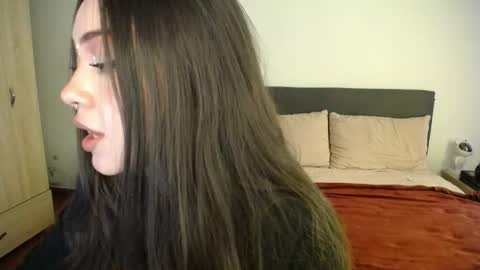 Paris online show from 03.20.26