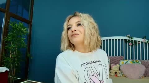 Alisa online show from 11.16.25