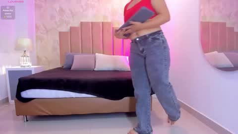  peach1  online show from 11.06.25