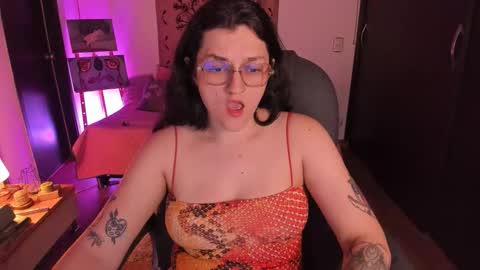 Snapshot of _peach__ chatting on 02.28.26 violeta ig online show from 02.28.26