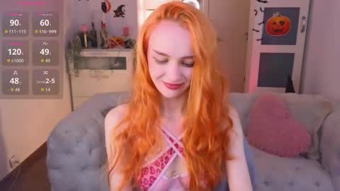 Snapshot of _pink_wassabi_ chatting on 10.22.25 Maisie online show from 10.22.25