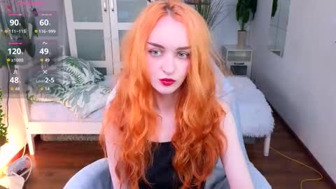 Snapshot of _pink_wassabi_ chatting on 10.23.25 Maisie online show from 10.23.25