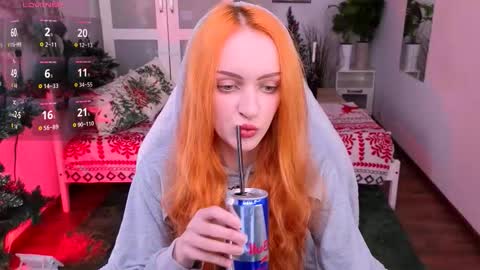 Snapshot of _pink_wassabi_ chatting on 12.03.25 Maisie online show from 12.03.25