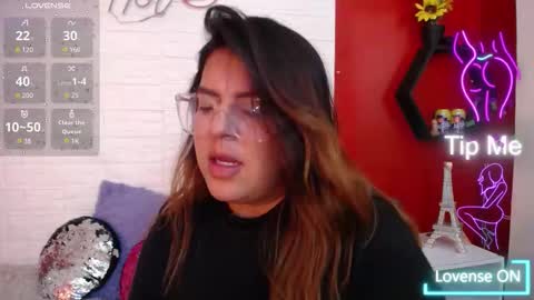 Laura online show from 12.16.25