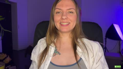  HADLY today day-off see u online 0112  online show from 12.04.24