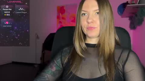  HADLY today day-off see u online 0112  online show from 01.15.25