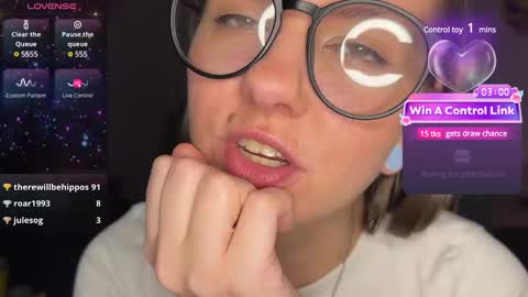  HADLY today day-off see u online 0112  online show from 03.12.25