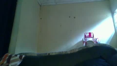 Snapshot of _queen_s chatting on 01.15.25 queen online show from 01.15.25