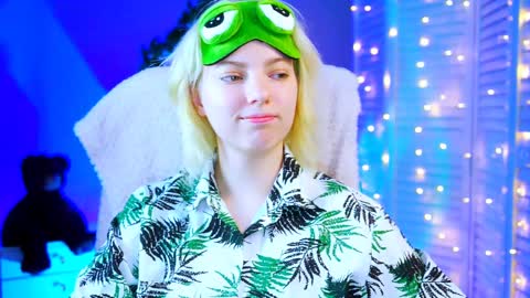 Snapshot of _rockstone_ chatting on 01.18.25 Rock stone online show from 01.18.25