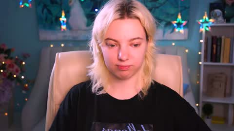 Snapshot of _rockstone_ chatting on 02.04.25 Rock stone online show from 02.04.25