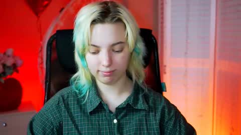 Snapshot of _rockstone_ chatting on 02.18.25 Rock stone online show from 02.18.25