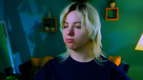 Snapshot of _rockstone_ chatting on 03.10.25 Rock stone online show from 03.10.25