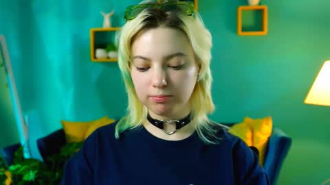 Snapshot of _rockstone_ chatting on 03.10.25 Rock stone online show from 03.10.25