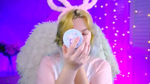 Snapshot of _rockstone_ chatting on 12.04.25 Rock stone online show from 12.04.25