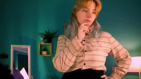 Snapshot of _rockstone_ chatting on 12.16.25 Rock stone online show from 12.16.25