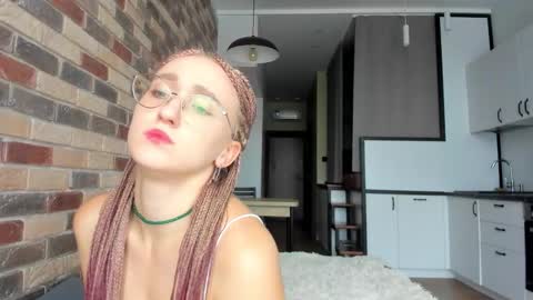 Snapshot of _ruby_kim chatting on 10.14.25 Ruby online show from 10.14.25