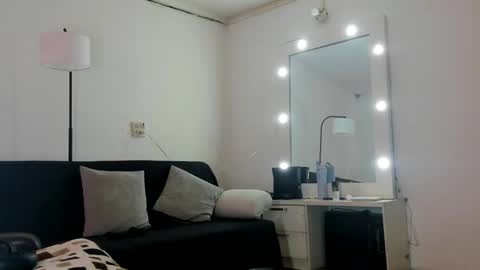 Snapshot of _sahhir chatting on 11.02.25 sair online show from 11.02.25