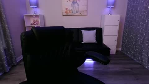 Samantha online show from 09.19.25