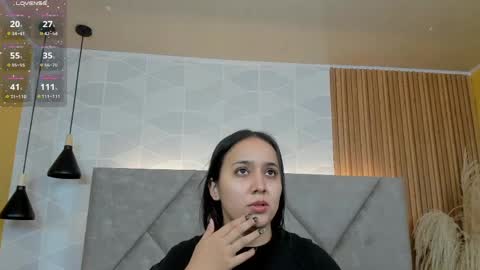 Snapshot of _sammy_fit chatting on 05.11.26 Antonella online show from 05.11.26