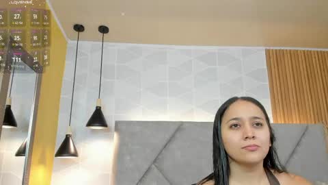 Snapshot of _sammy_fit chatting on 05.15.26 Antonella online show from 05.15.26