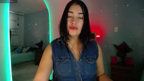  SantaLove  online show from 09.16.25