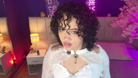 Sara online show from 04.24.26