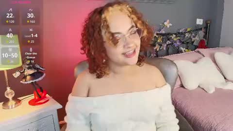 Snapshot of _sarahrose chatting on 07.16.26 Sara online show from 07.16.26