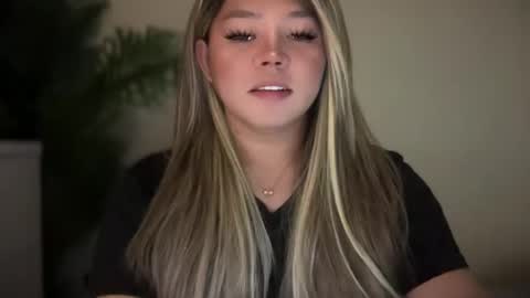Snapshot of _seductive_jane chatting on 05.13.26 ENAJ online show from 05.13.26