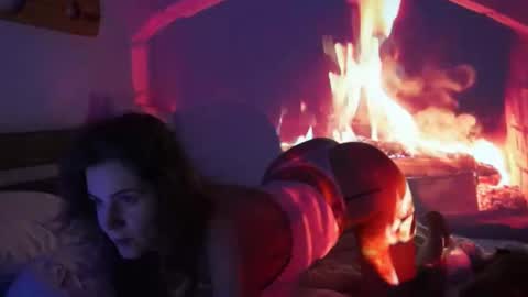 Snapshot of _sensualia_ chatting on 12.03.25 Lia online show from 12.03.25