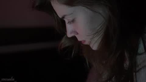 Snapshot of _sensualia_ chatting on 01.08.26 Lia online show from 01.08.26