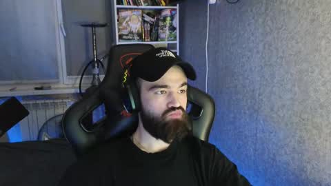 Snapshot of _serious_man chatting on 11.16.25 Ask me online show from 11.16.25