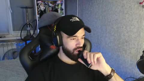 Snapshot of _serious_man chatting on 11.28.25 Ask me online show from 11.28.25