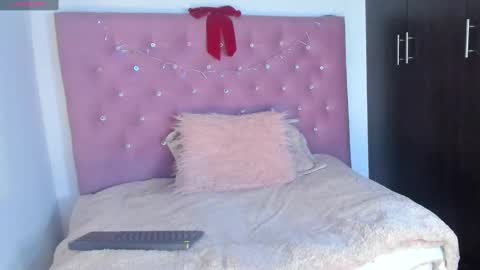 Snapshot of _sexbunny_ chatting on 12.27.24 _sexbunny_ online show from 12.27.24