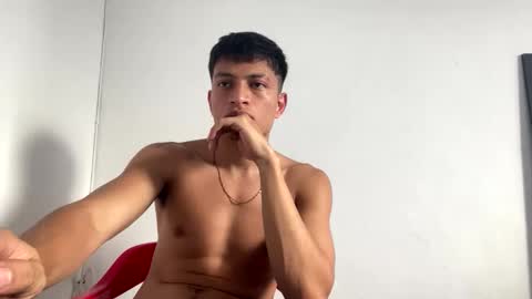 Juan Pablo-independent model online show from 11.27.25