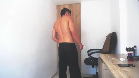 Juan Pablo-independent model online show from 02.28.26