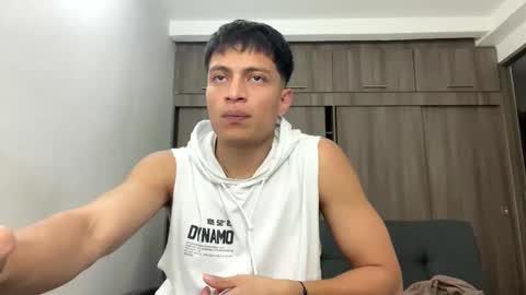 Juan Pablo-independent model online show from 03.20.26