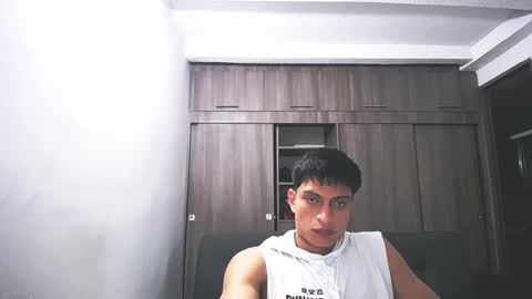 Juan Pablo-independent model online show from 04.06.26
