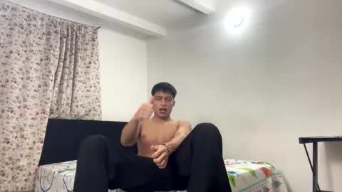 Juan Pablo-independent model online show from 04.25.26