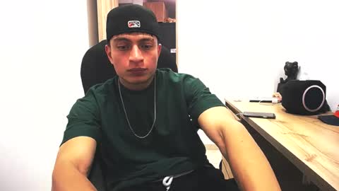 Snapshot of _sexy_jack chatting on 06.22.26 Juan Pablo-independent model online show from 06.22.26
