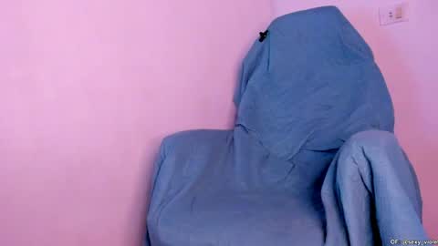 Snapshot of _sexyviolet chatting on 04.30.26 Violet online show from 04.30.26