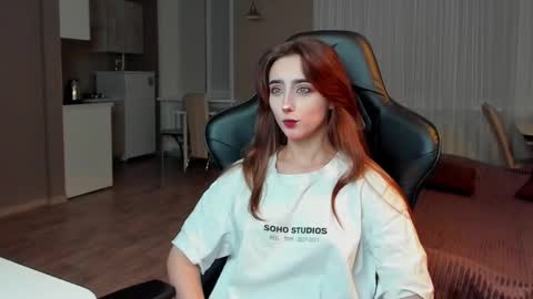 Snapshot of _silverdream chatting on 02.24.25 _silverdream online show from 02.24.25