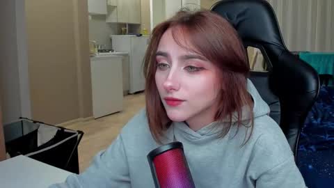 Snapshot of _silverdream chatting on 10.02.25 _silverdream online show from 10.02.25