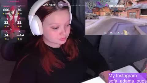 Snapshot of _sofia_adam_ chatting on 11.11.25 pups online show from 11.11.25