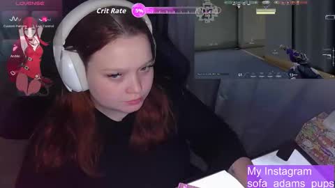 Snapshot of _sofia_adam_ chatting on 11.12.25 pups online show from 11.12.25