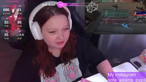 Snapshot of _sofia_adam_ chatting on 11.13.25 pups online show from 11.13.25