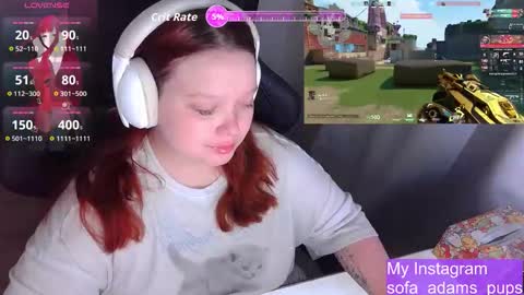 Snapshot of _sofia_adam_ chatting on 11.25.25 pups online show from 11.25.25