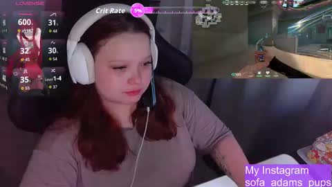 Snapshot of _sofia_adam_ chatting on 11.27.25 pups online show from 11.27.25