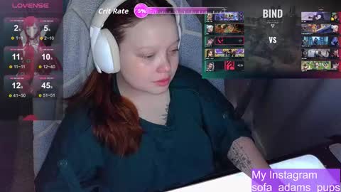 Snapshot of _sofia_adam_ chatting on 12.20.25 pups online show from 12.20.25