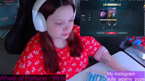 Snapshot of _sofia_adam_ chatting on 01.15.26 pups online show from 01.15.26